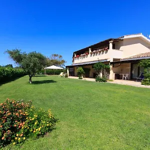 Porto Giunco Italie