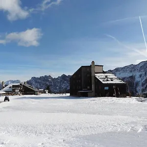 Casa Mowgli , Falcade Italia