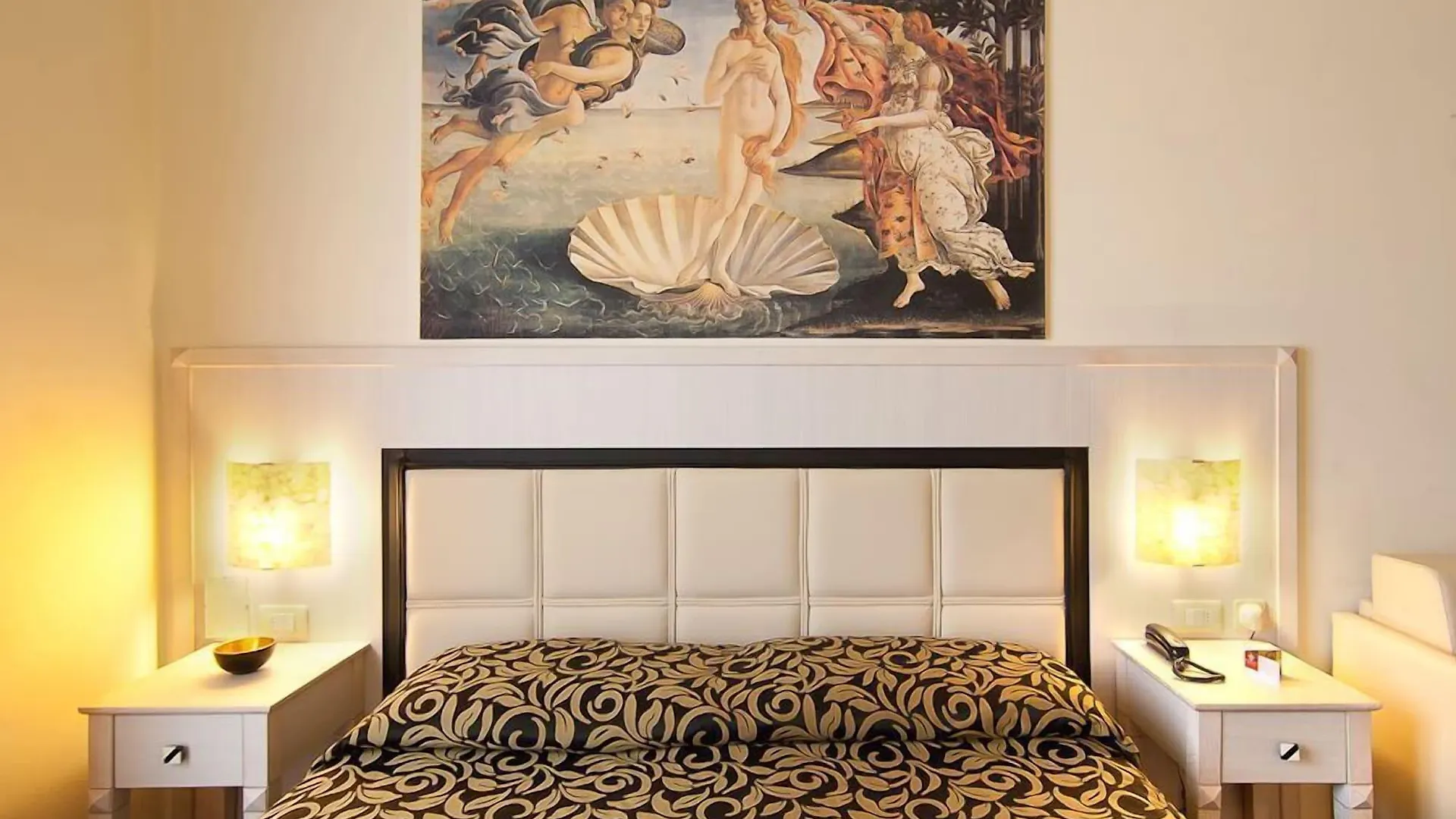 Florence Room B&B 2*,