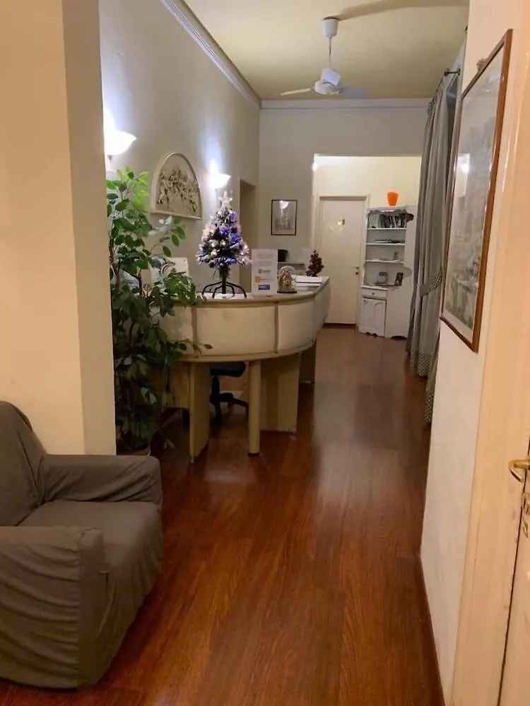 Florence Room B&B 2*,