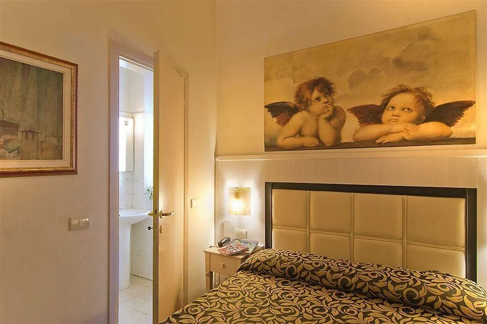 Florence Room B&B 2*,  Italy